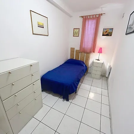 2 Bedroom Pradignac 305 Apartment