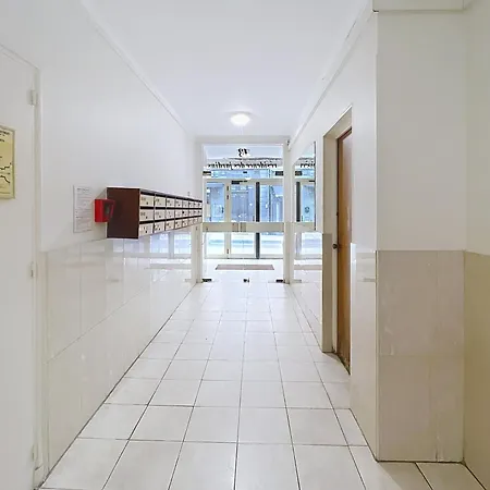 Apartment 2 Bedroom Pradignac 305 *