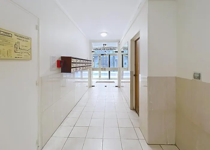 Apartment 2 Bedroom Pradignac 305 *